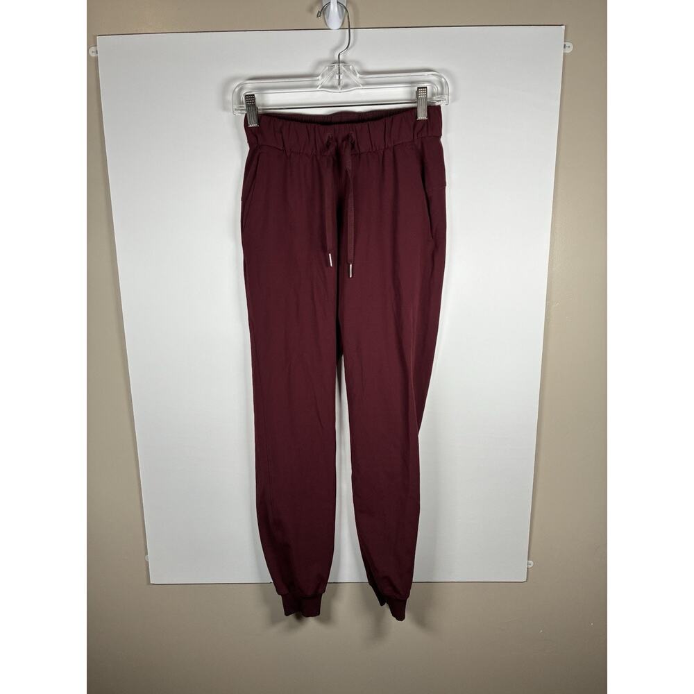Lululemon Jogger Size 2 Garnet Maroon Drawstring Woven Pockets LW5CPJS Dance